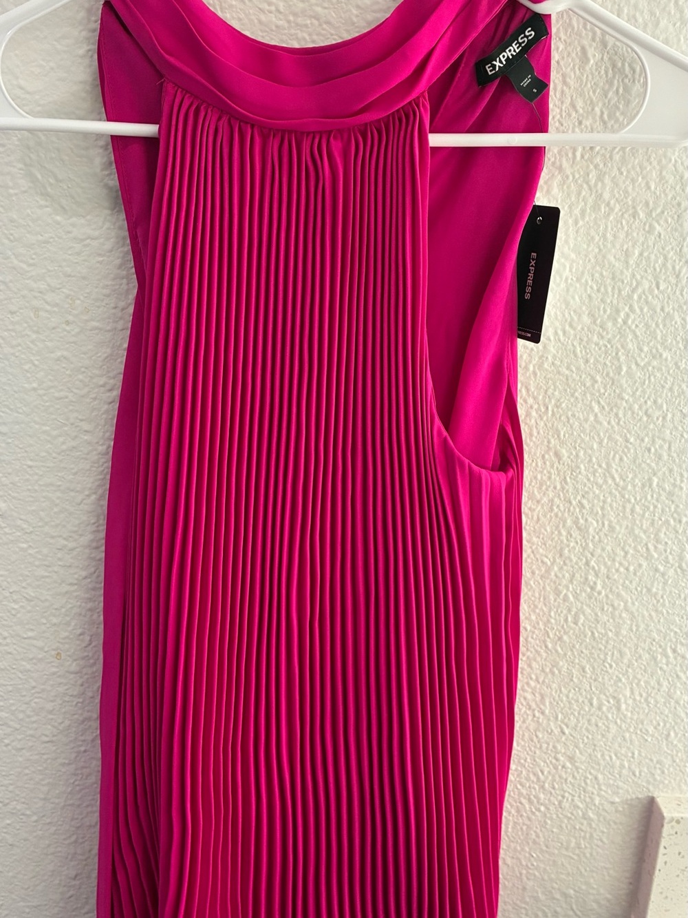 Express Fuchsia Pleated Sleeveless Blouse